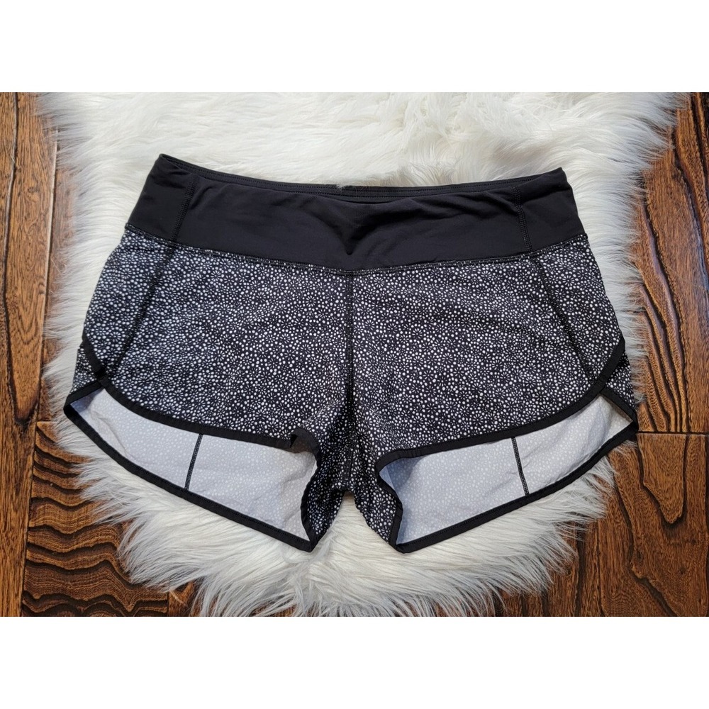 Lululemon Speed Short Freckle Flower Black & White Women's Size 6